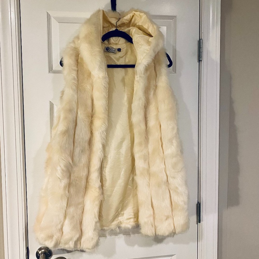 Carole Christian Faux Fur Cream VestCoat w/ Hood